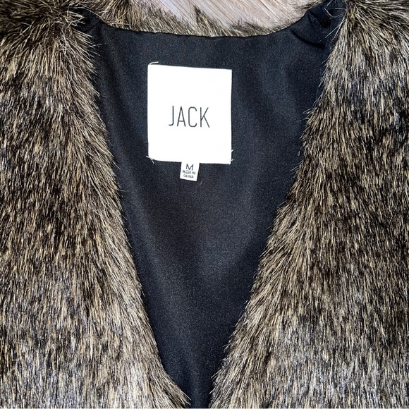 JACK By BB Dakota Womens Faux Fur Vest Brown Lined V Neck M Soft Versatile EUC - Picture 2 of 7